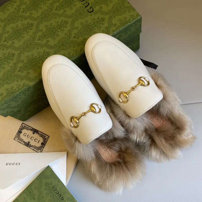 Gucci Shoe 